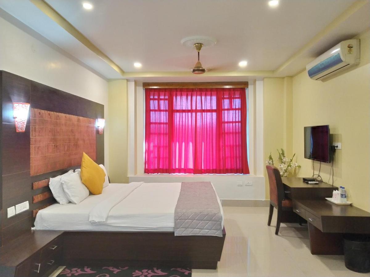 Hotel Sc Continental Itānagar Exterior foto